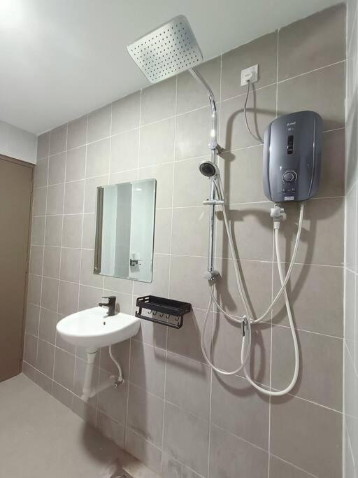Joyful Sitiawan Skygarden Swimming Pool Apartment Seri Manjung